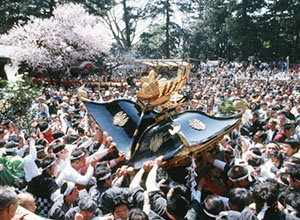 天津神社